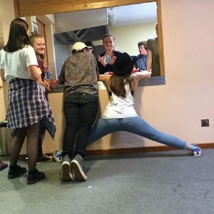 3 Ide Ngantri Anti Capek Yang Super Brilian, Kamu Musti Coba